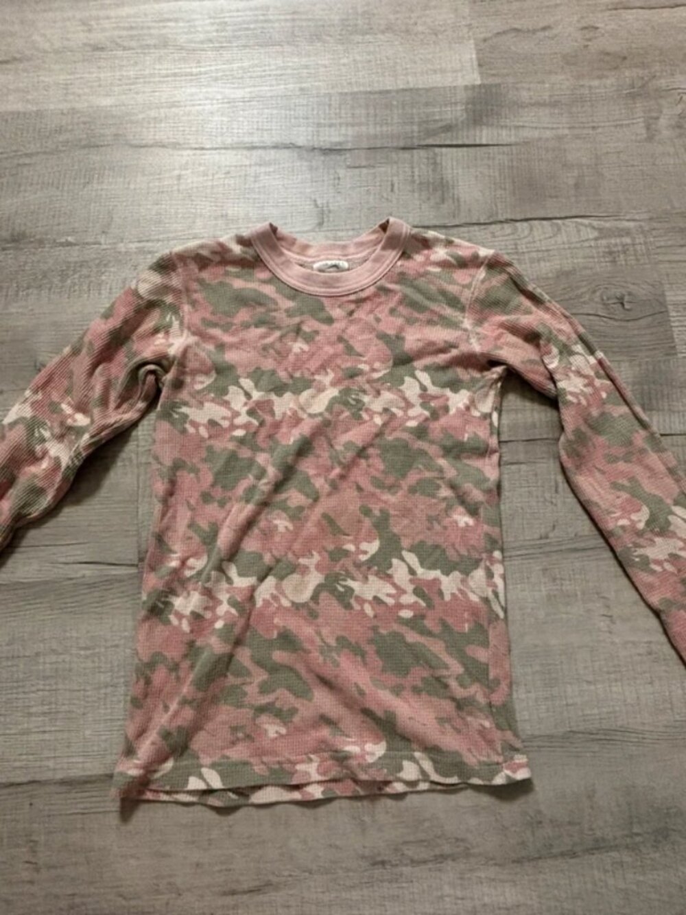 Kids large long sleeve